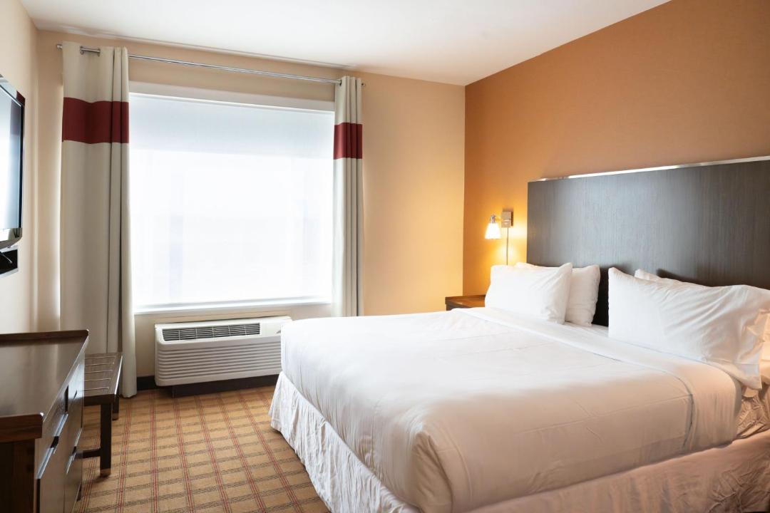 Photo of Bedroom in Nisku