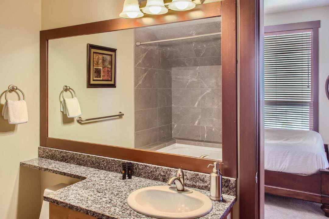 Photo of Bathroom in Big White Ski Resort