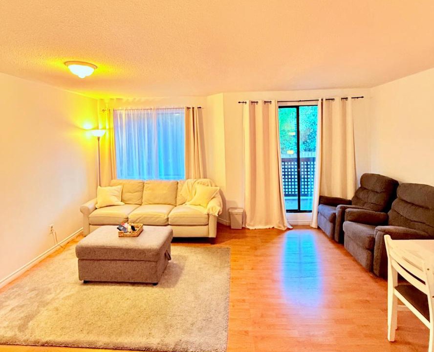 Photo of Livingroom in Mount Pleasant