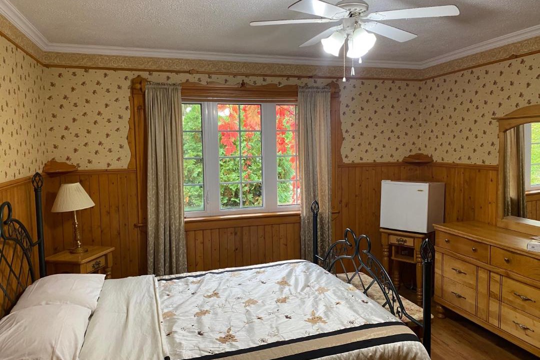 Photo of Bedroom in Petite-Riviere-Saint-Francois