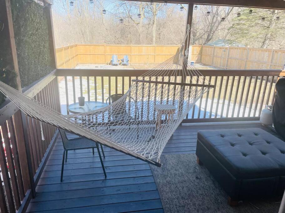 Photo of Patio Balcony in Niagara Falls
