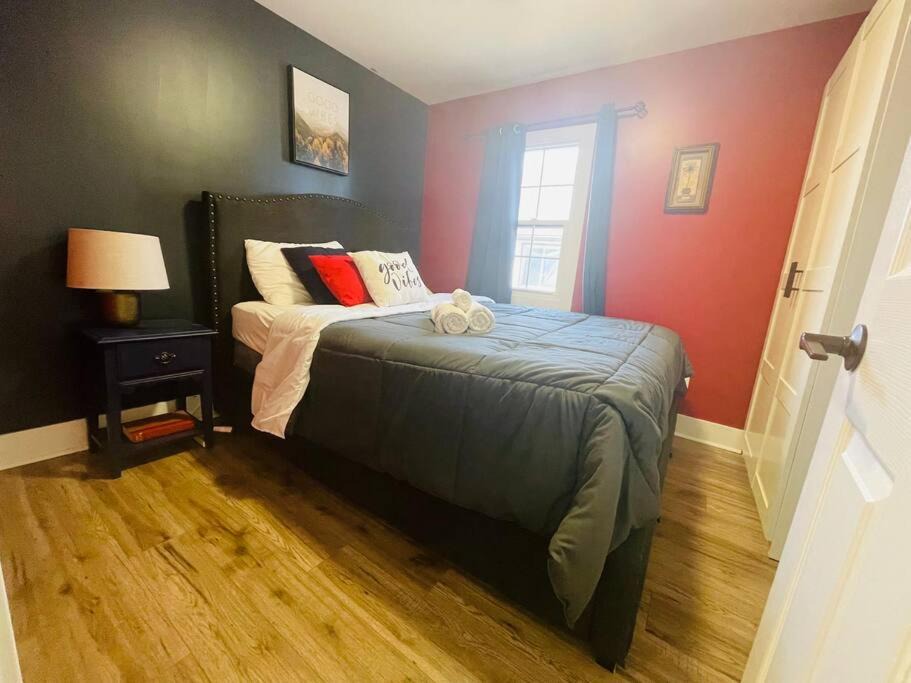 Photo of Bedroom in Niagara Falls