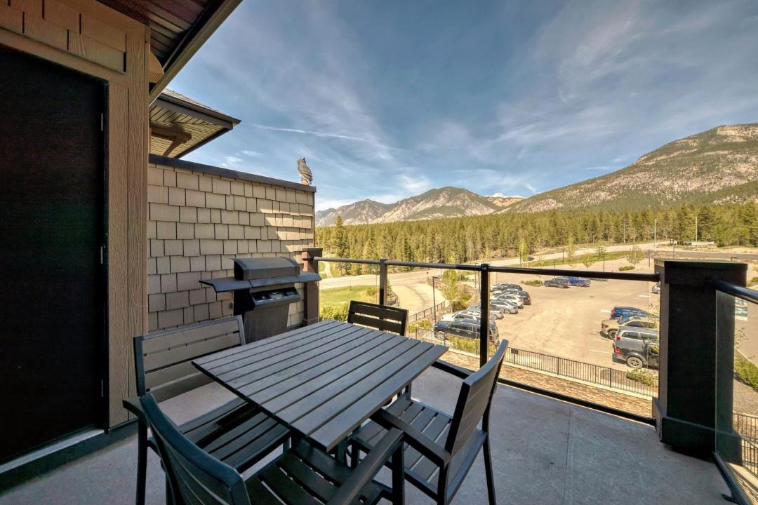 Photo of Patio Balcony in East Kootenay