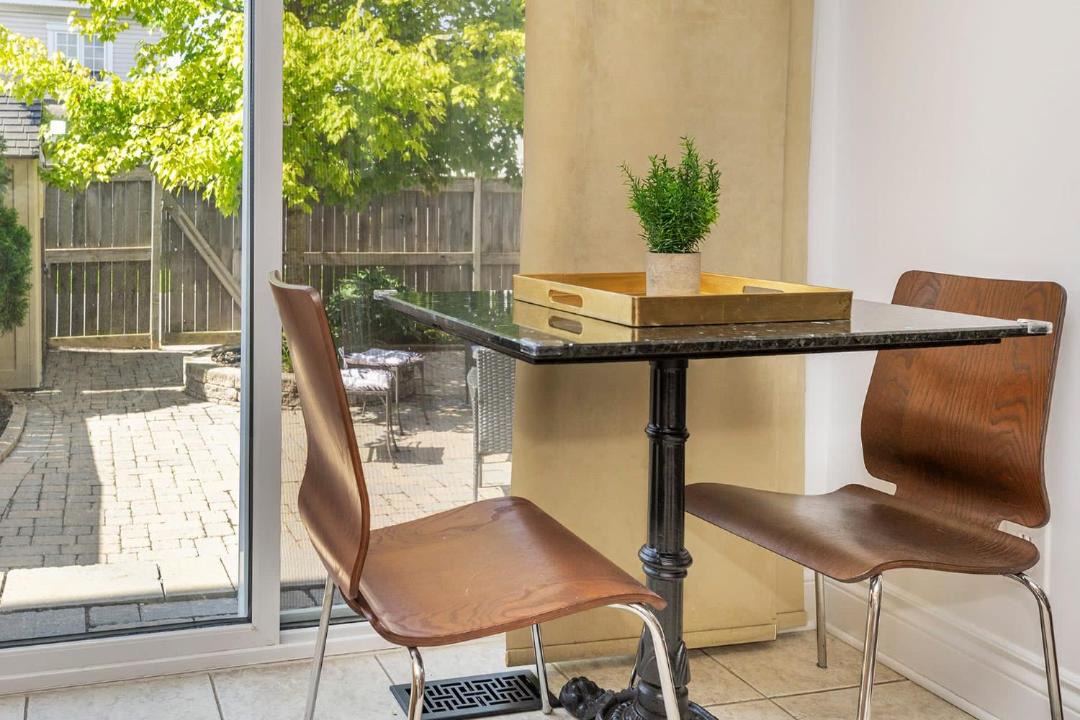 Photo of Patio Balcony in Stittsville - Basswood
