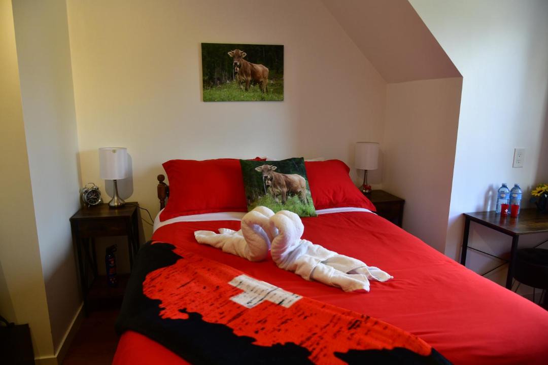 Photo of Bedroom in 70 Mile House