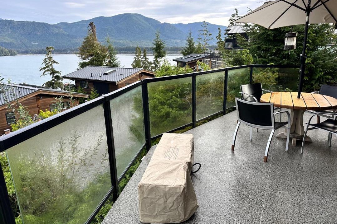 Photo of Patio Balcony in Port Renfrew