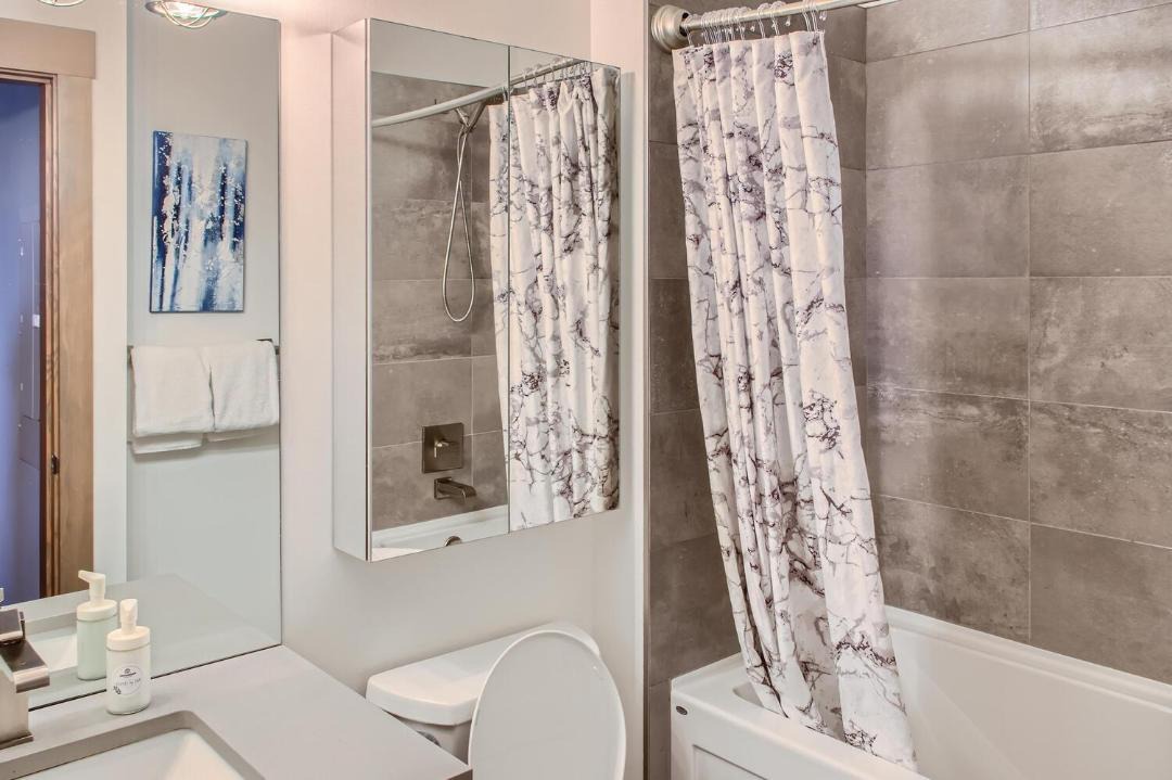 Photo of Bathroom in Big White Ski Resort