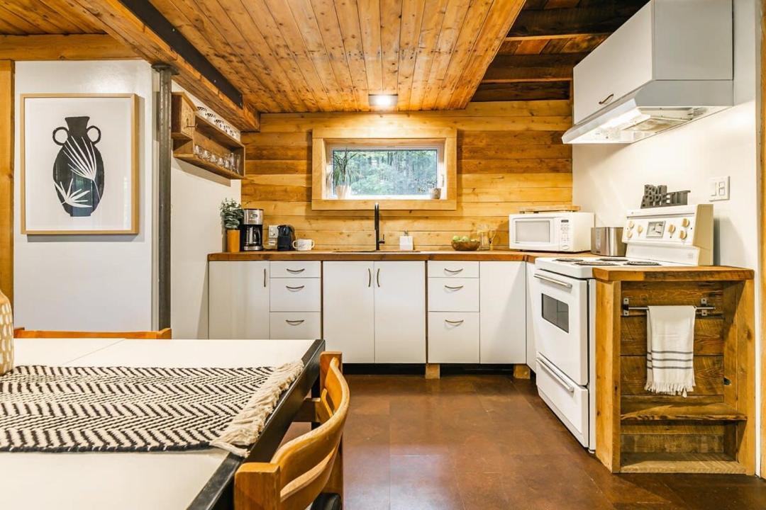Photo of Kitchen in Lac-Brome