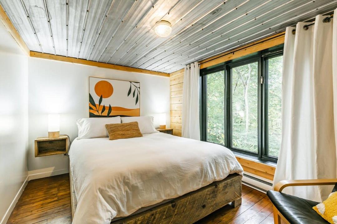 Photo of Bedroom in Lac-Brome