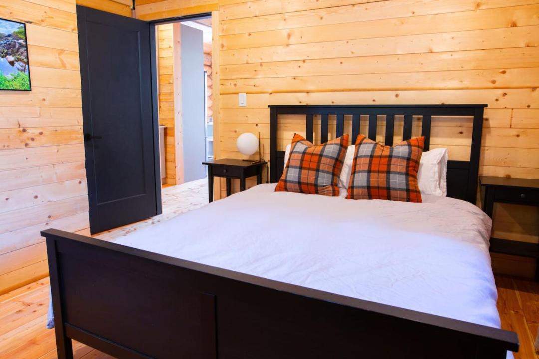 Photo of Bedroom in Sunshine Valley