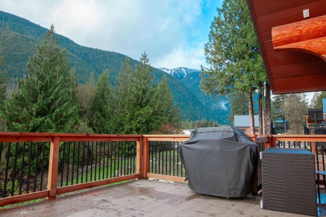 Photo of Patio Balcony in Sunshine Valley