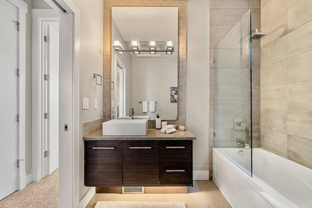 Photo of Bathroom in Killarney