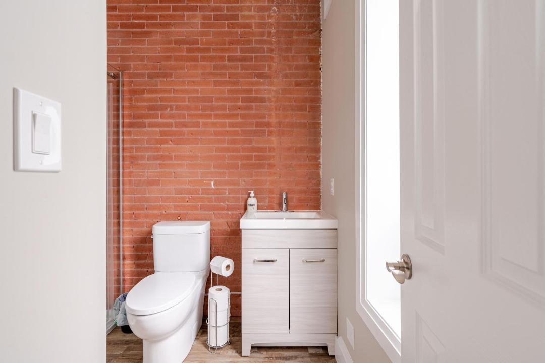Photo of Bathroom in Mount Hope Huron Park