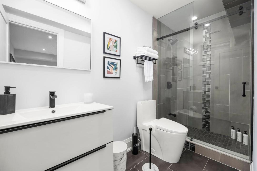 Photo of Bathroom in Dorset Park
