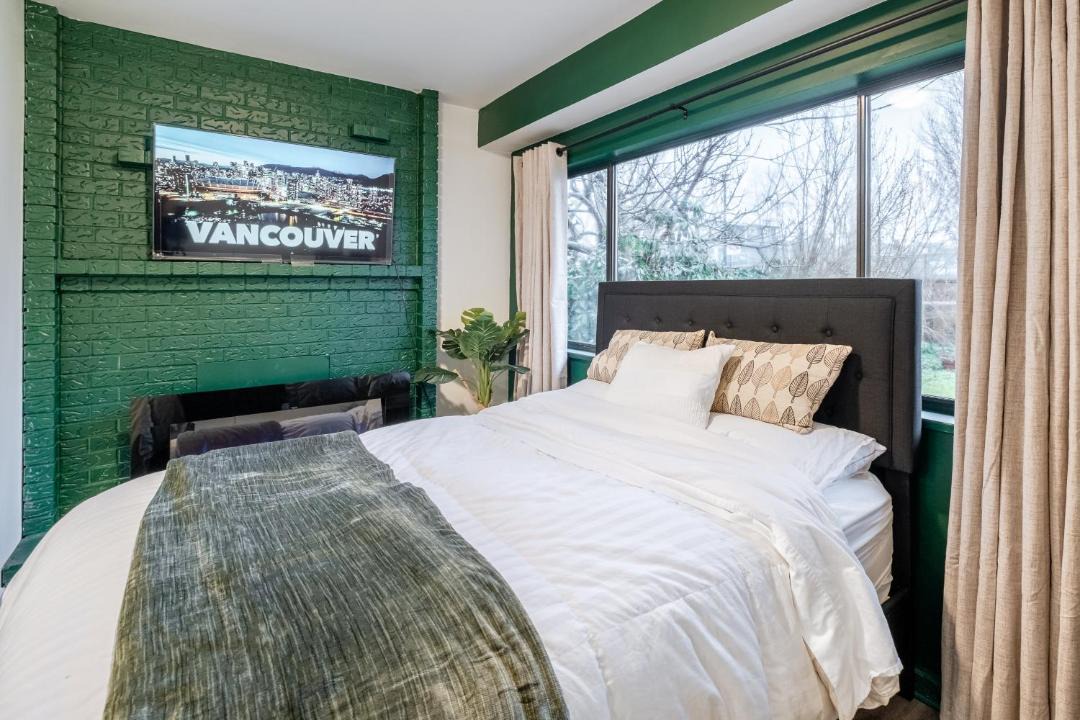 Photo of Bedroom in East Side