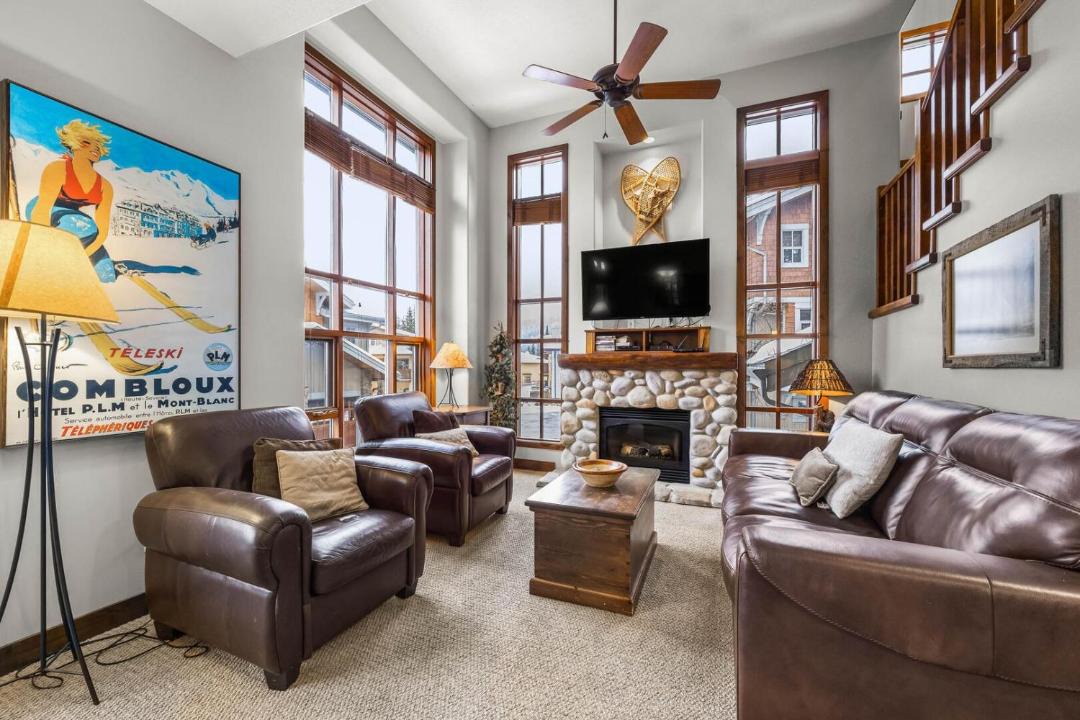 Photo of Livingroom in Sun Peaks