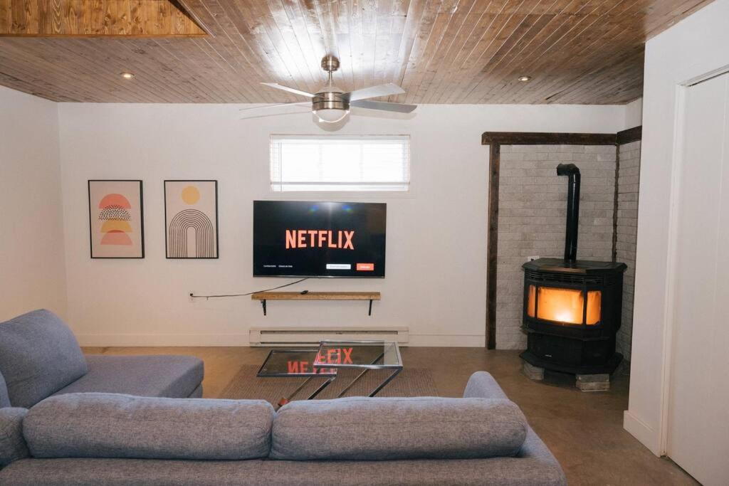 Photo of Livingroom in Weedon