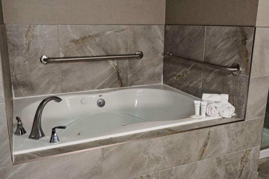 Photo of Bathroom in Leduc