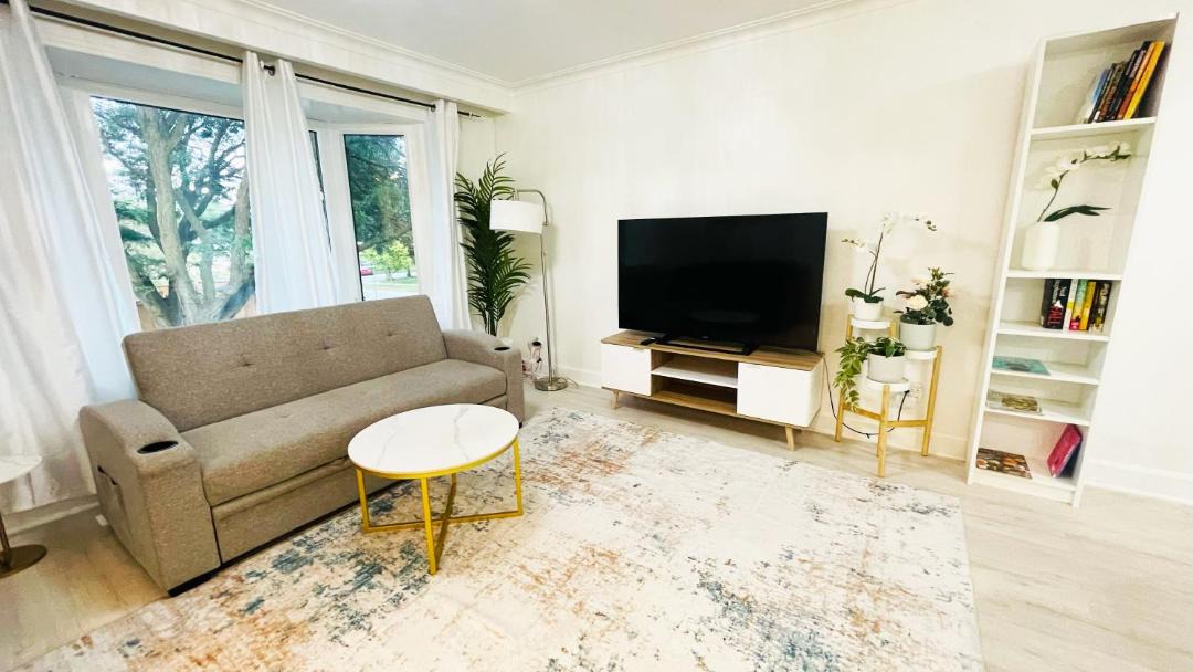 Photo of Livingroom in Toronto