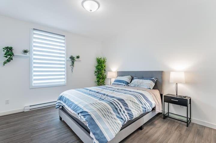 Photo of Bedroom in La Petite-Patrie
