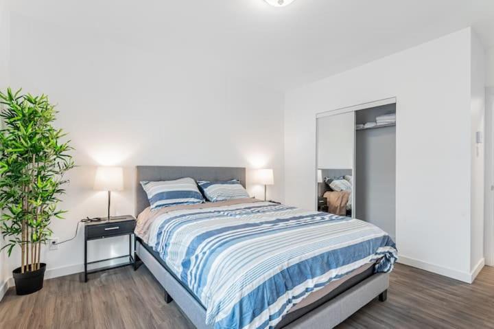 Photo of Bedroom in La Petite-Patrie