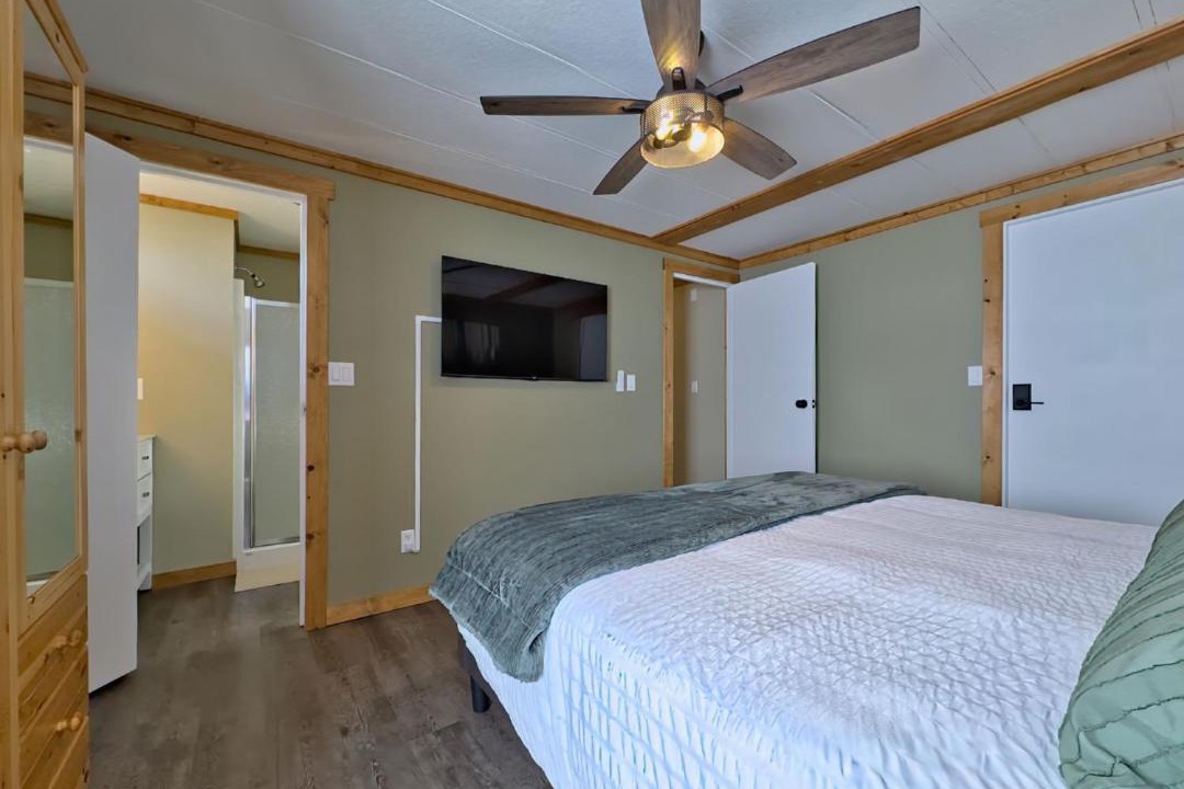 Photo of Bedroom in Hillcrest Mines