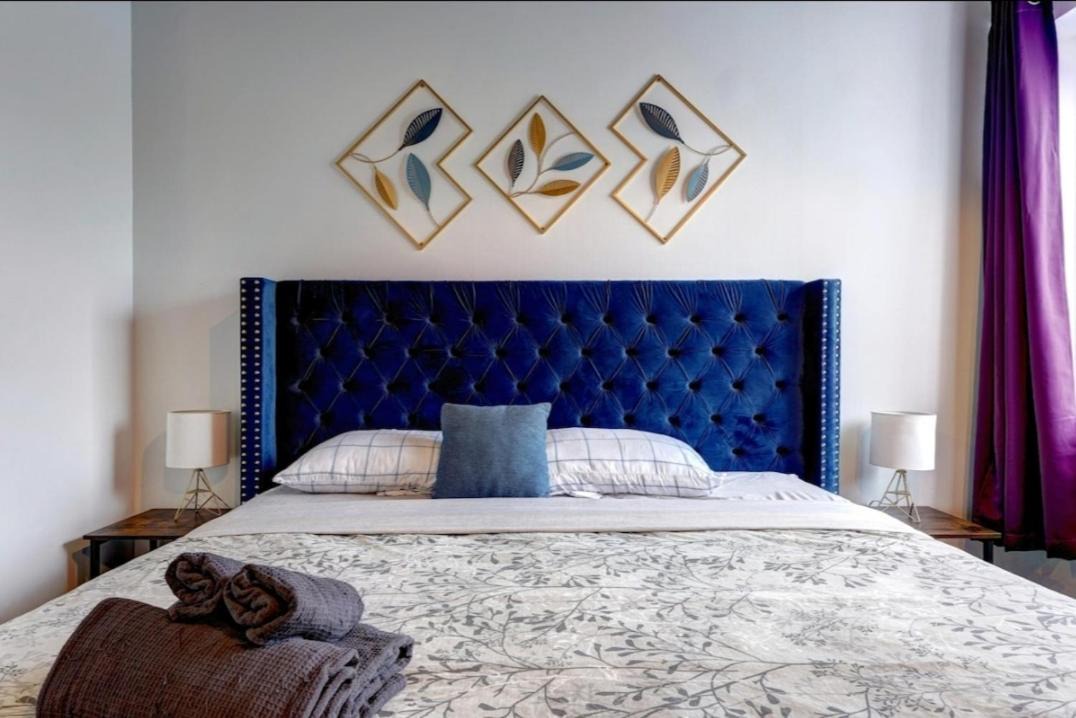 Photo of Bedroom in La Petite-Patrie