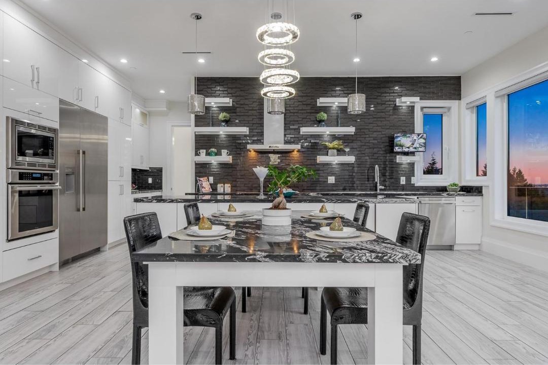 Photo of Kitchen in West Vancouver