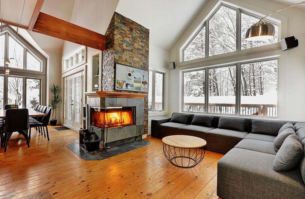 Photo of Livingroom in Stoneham