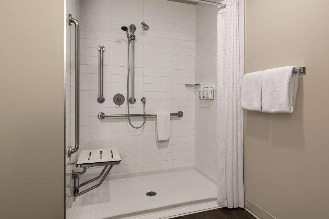 Photo of Bathroom in Boisbriand