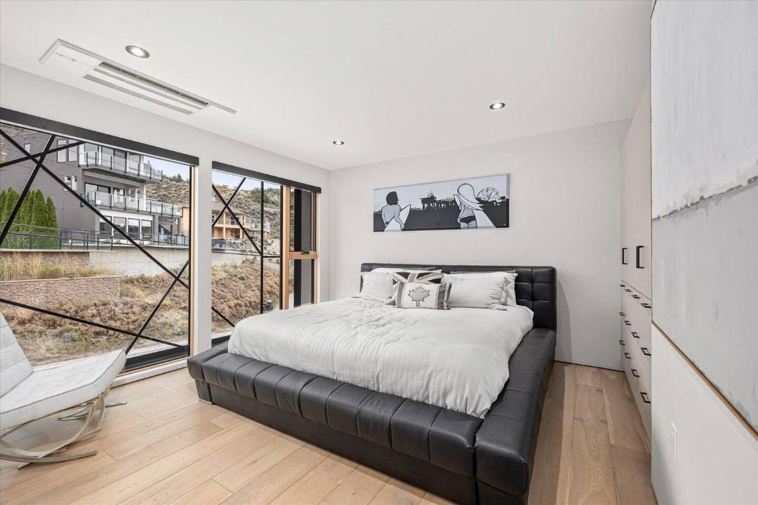 Photo of Bedroom in Okanagan-Similkameen