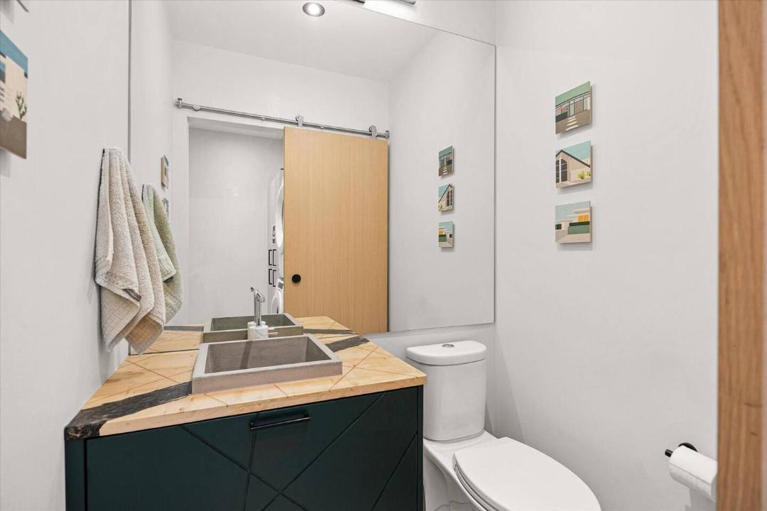Photo of Bathroom in Okanagan-Similkameen