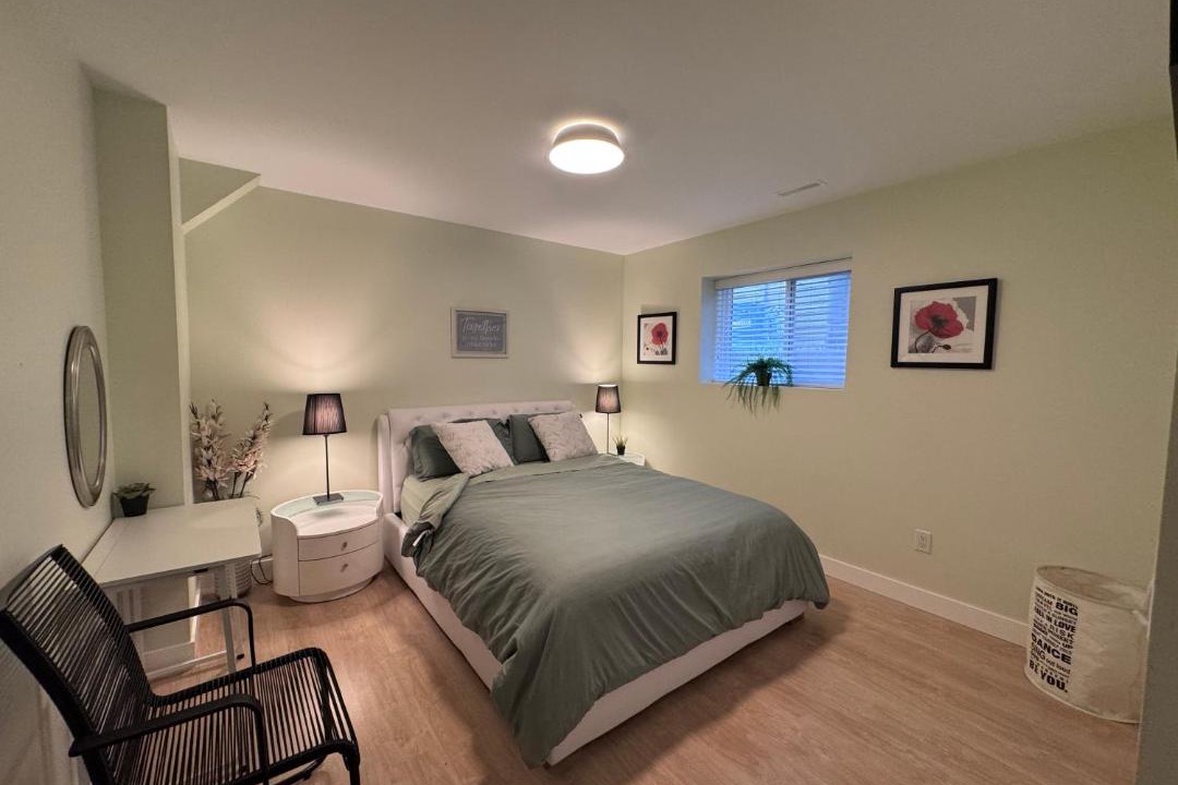 Photo of Bedroom in Metro Vancouver Regional District