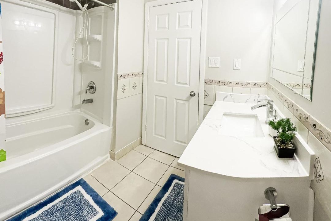 Photo of Bathroom in Woodbine Gardens