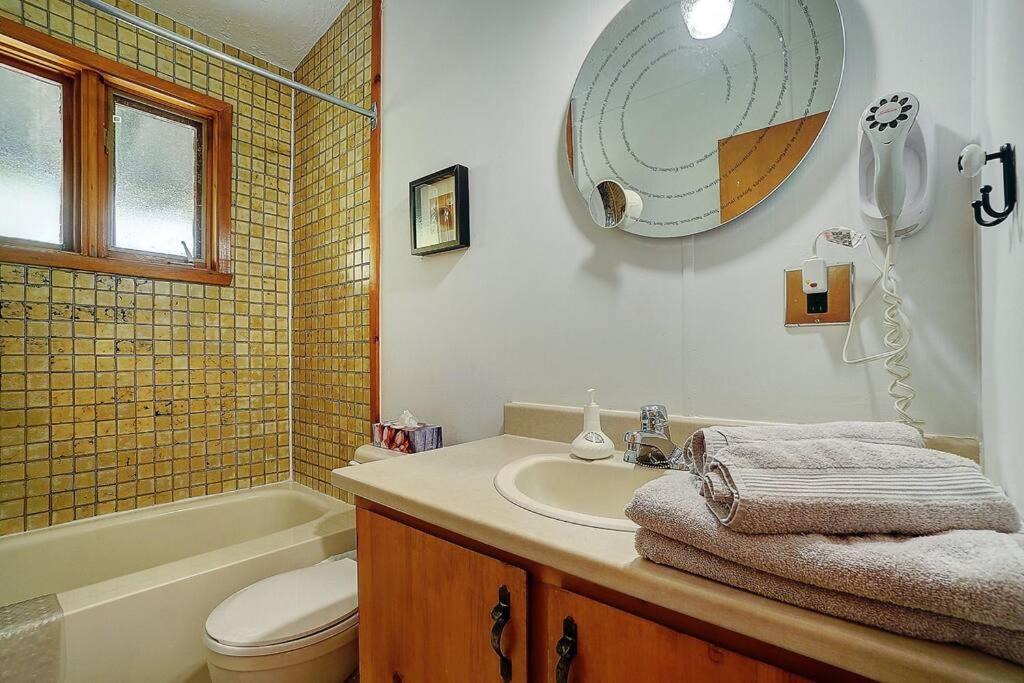 Photo of Bathroom in Sainte-Agathe-des-Monts