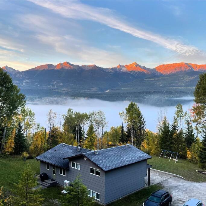 Photo of Others in Golden