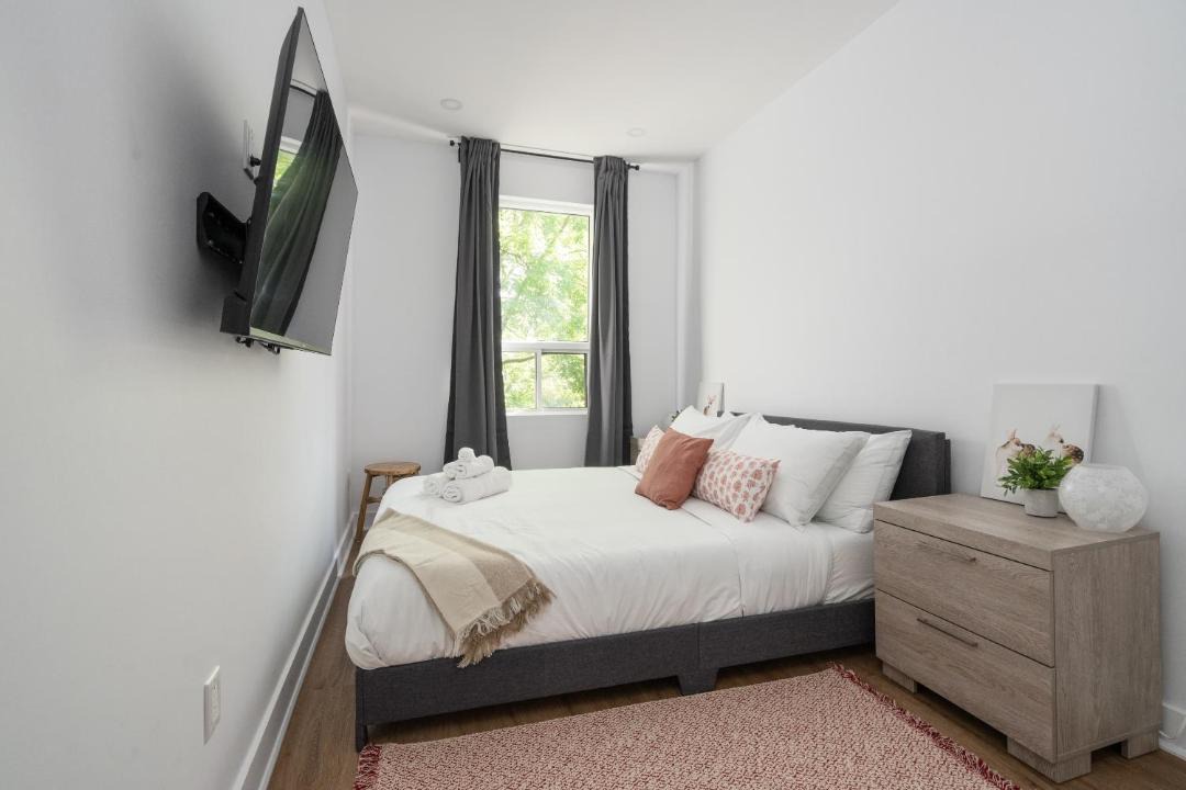 Photo of Bedroom in Downtown Montreal