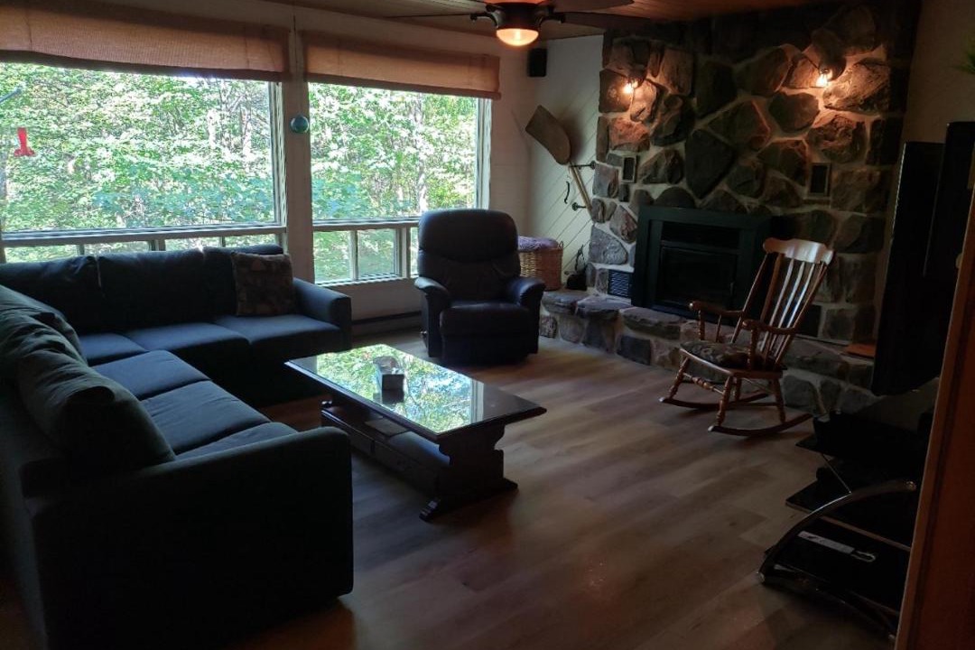 Photo of Livingroom in Amherst