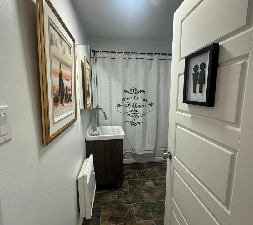 Photo of Bathroom in Pointe-Calumet