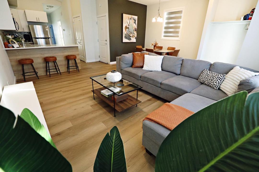 Photo of Livingroom in North Central Edmonton