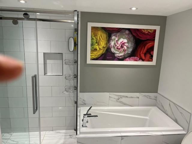 Photo of Bathroom in Longue-Pointe