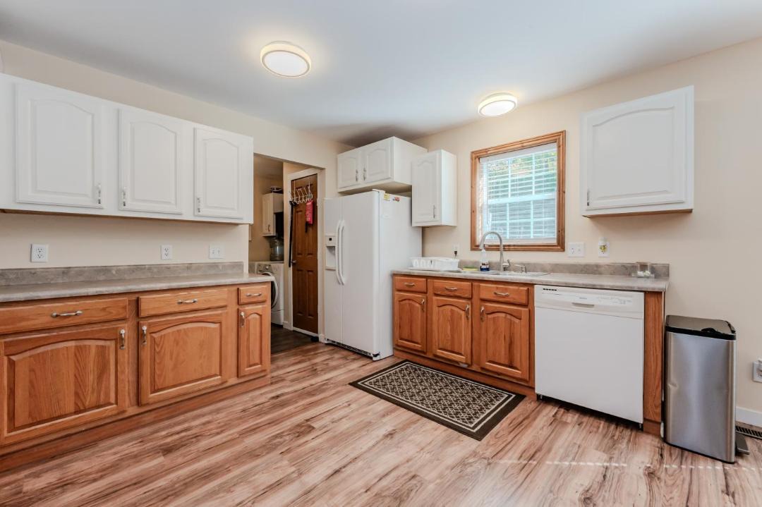 Photo of Kitchen in Miller Lake