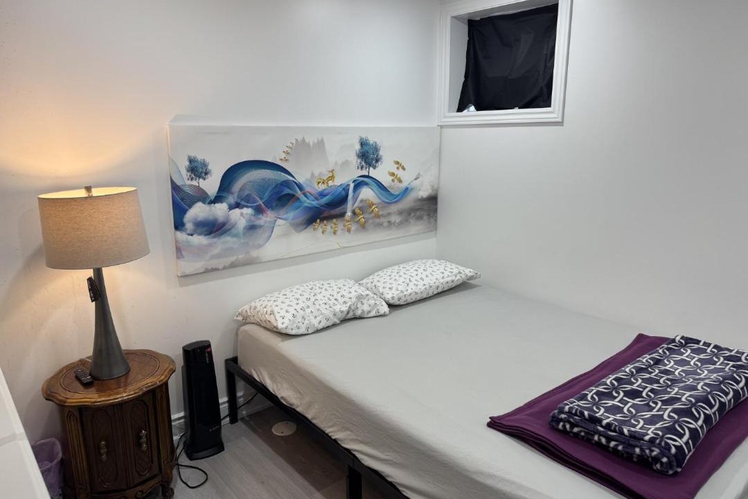 Photo of Bedroom in Halton Regional Municipality