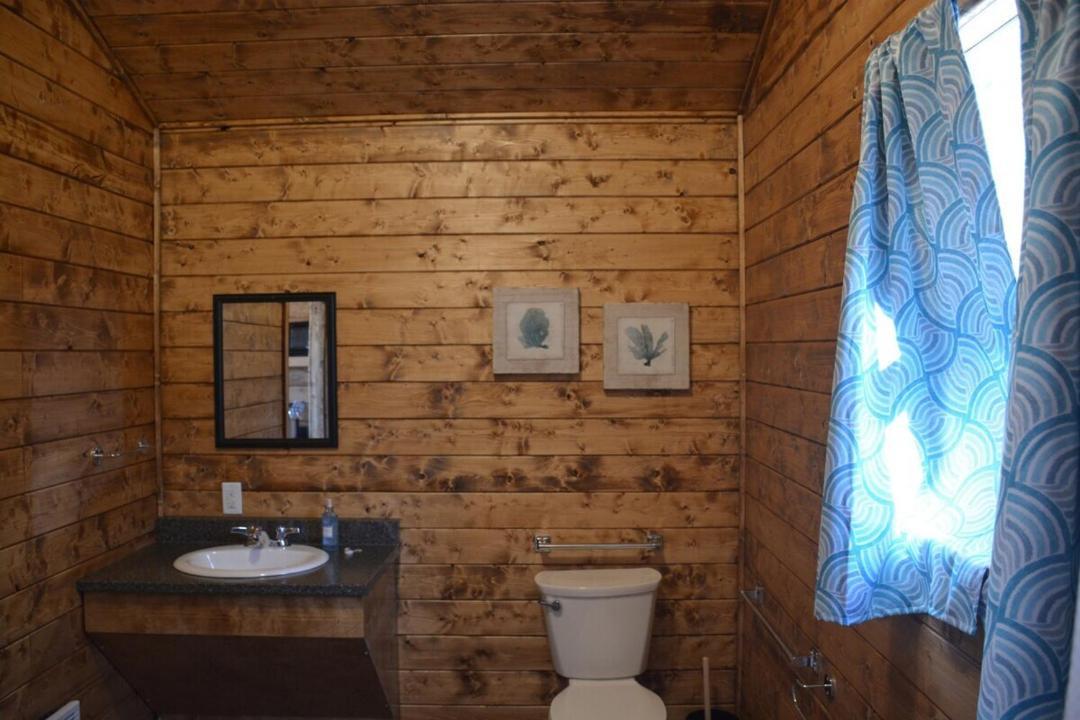 Photo of Bathroom in Rocky Harbour
