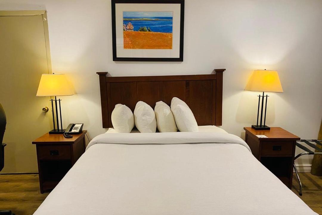 Photo of Bedroom in Queens Square