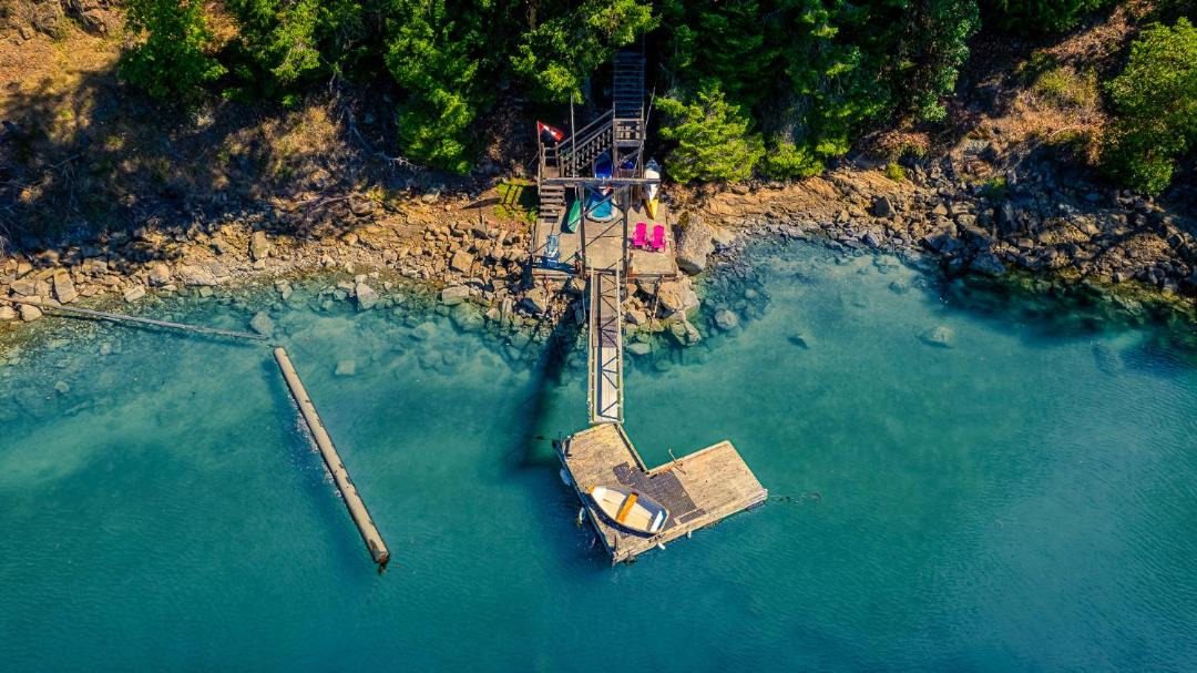 Photo of Others in Thetis Island