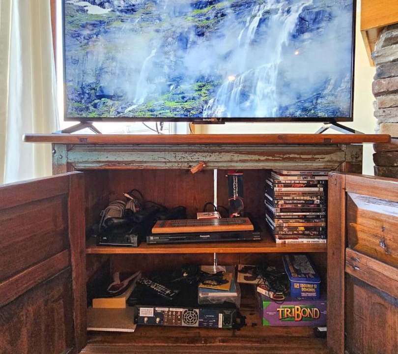 Photo of Livingroom in East Kootenay