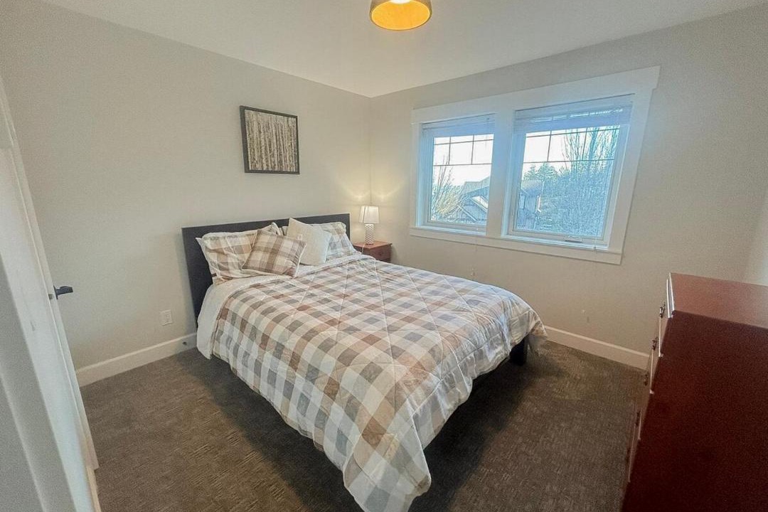 Photo of Bedroom in Bear Mountain Resort