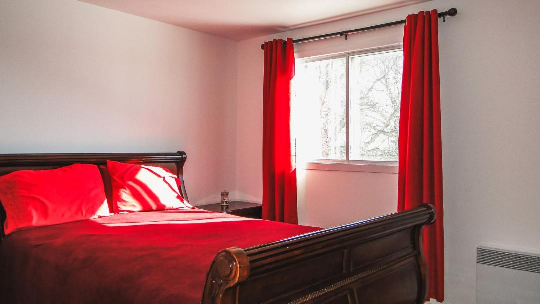 Photo of Bedroom in Pointe-aux-Trembles