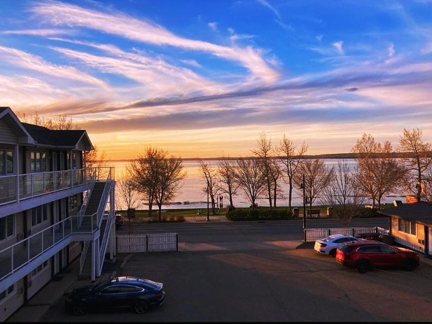 Photo of Others in Sylvan Lake